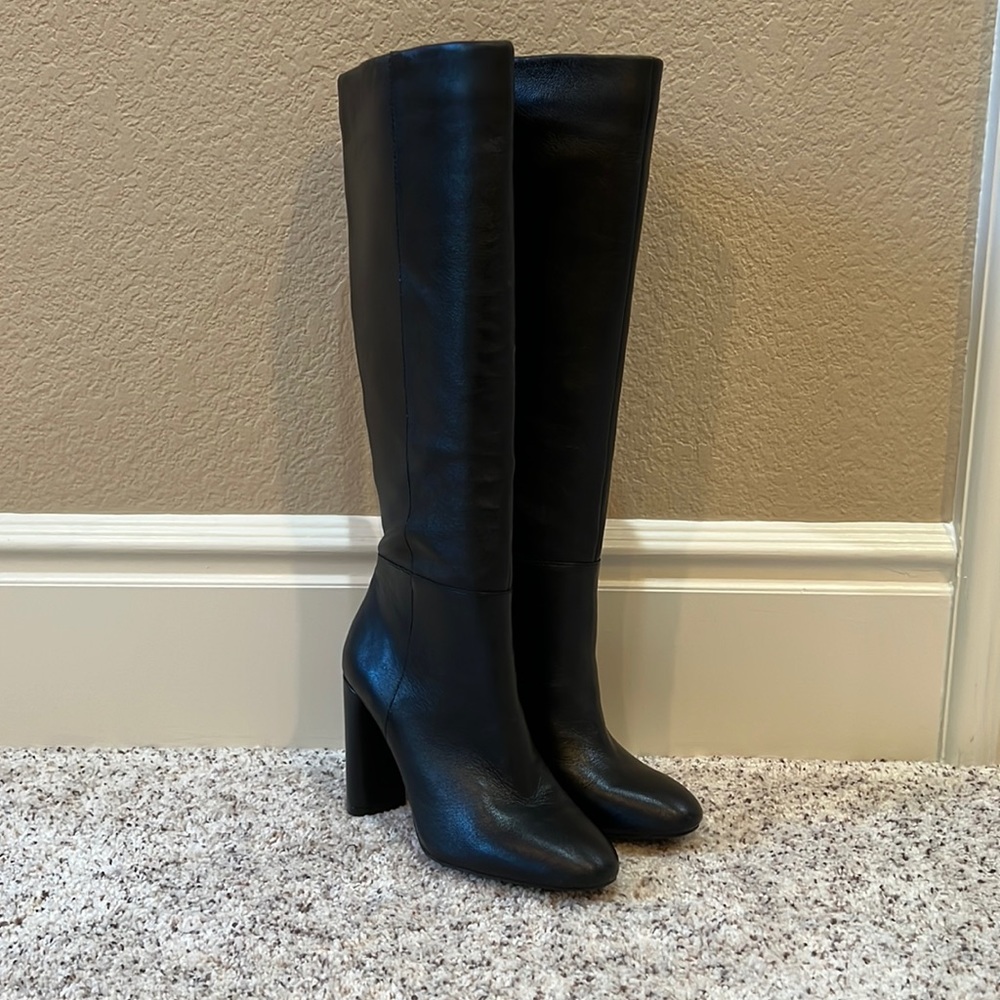 NWOB Vince Camuto Femmie Knee High Boots